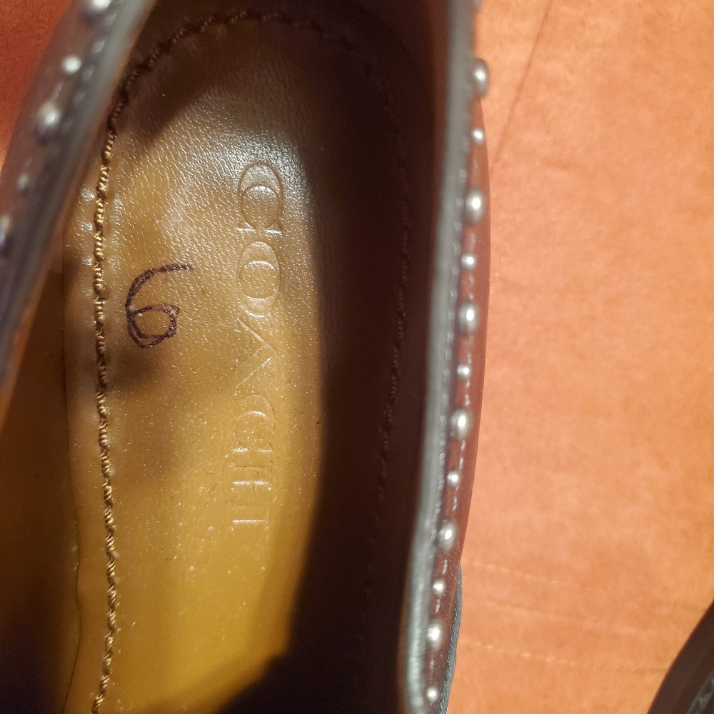Beautiful Coach Loafers - Picture 5 of 8